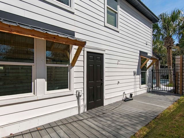 89 Tarpon Street, Destin, FL 32541