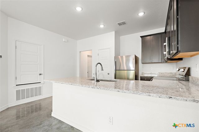 3800 Pecan Hickory Trail B, Killeen, TX 76542