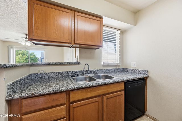 4410 N LONGVIEW Avenue 215, Phoenix, AZ 85014