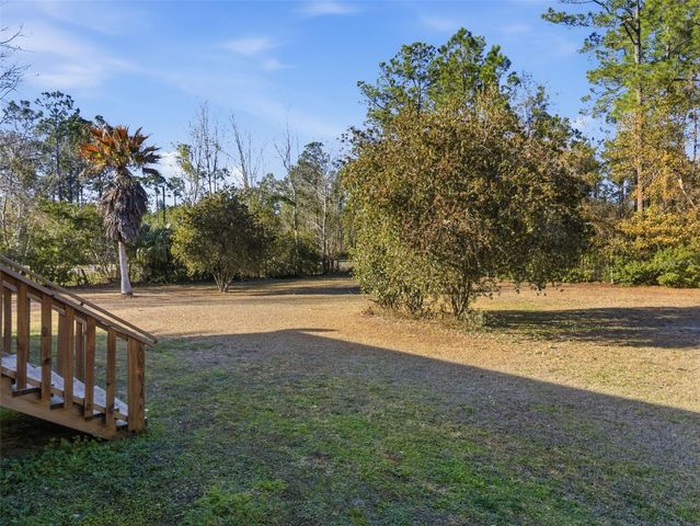 100 CAMP ROAD, Palatka, FL 32177