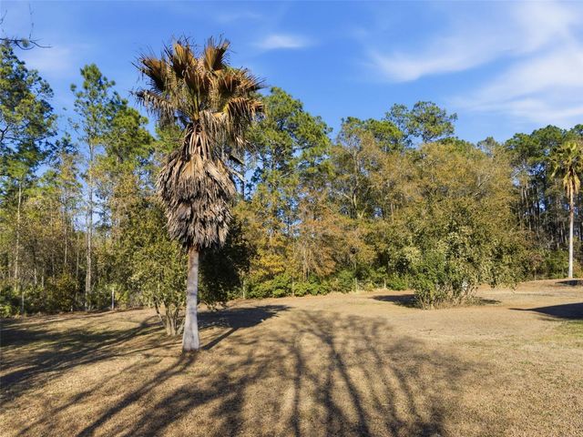 100 CAMP ROAD, Palatka, FL 32177