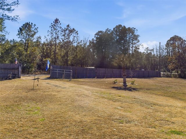 100 CAMP ROAD, Palatka, FL 32177