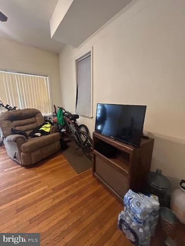 210 N CENTRE ST, Merchantville, NJ 08109