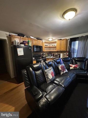 210 N CENTRE ST, Merchantville, NJ 08109