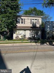 210 N CENTRE ST, Merchantville, NJ 08109