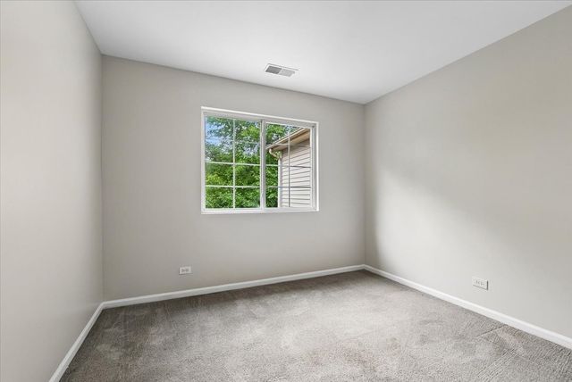 53 Braxton Lane 53, Aurora, IL 60504