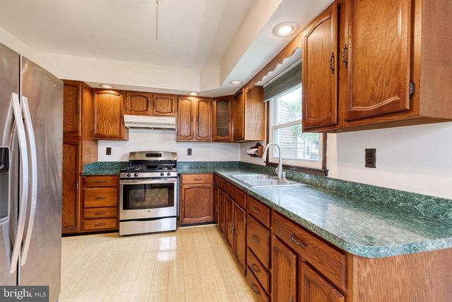 8215 NORTHVIEW RD, Baltimore, MD 21222