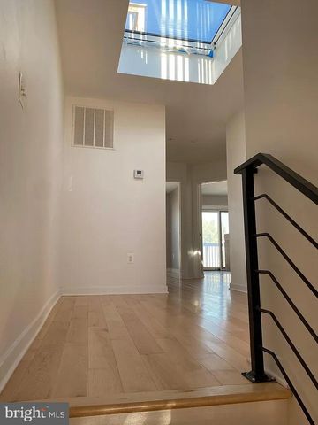 1361 NEWTON ST NW, Washington, DC 20010