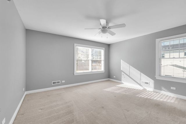 141 Walnut Street, Libertyville, IL 60048