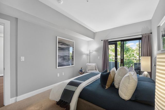 222 8th Avenue 304, San Mateo, CA 94401