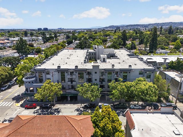 222 8th Avenue 304, San Mateo, CA 94401