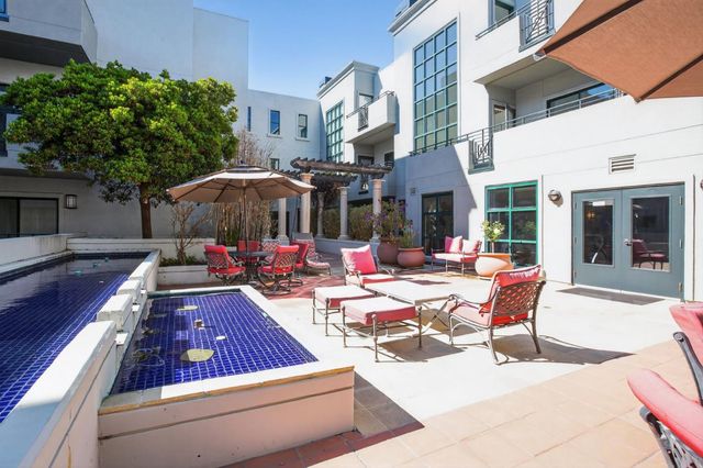222 8th Avenue 304, San Mateo, CA 94401