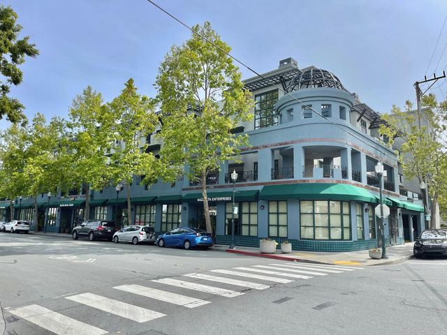 222 8th Avenue 304, San Mateo, CA 94401