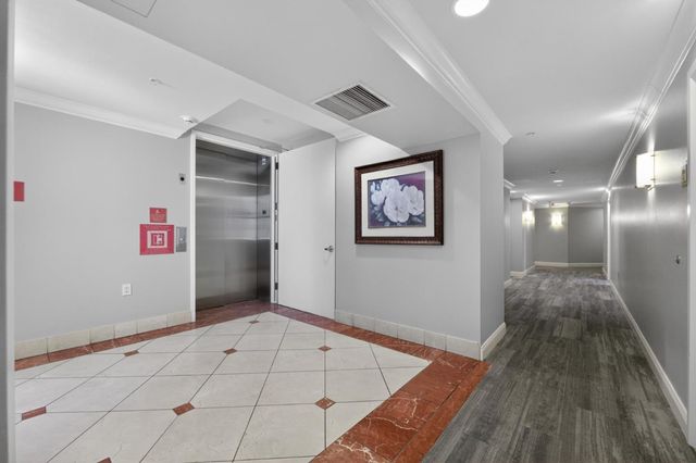 222 8th Avenue 304, San Mateo, CA 94401
