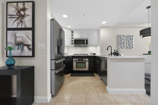 222 8th Avenue 304, San Mateo, CA 94401
