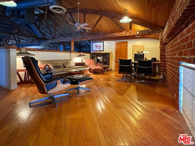 915 S Alta Vista Avenue, Monrovia, CA 91016
