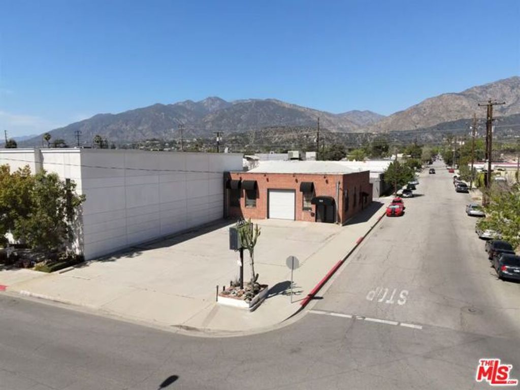 915 S Alta Vista Avenue, Monrovia, CA 91016