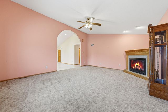 216 3rd Street NE, New Richland, MN 56072