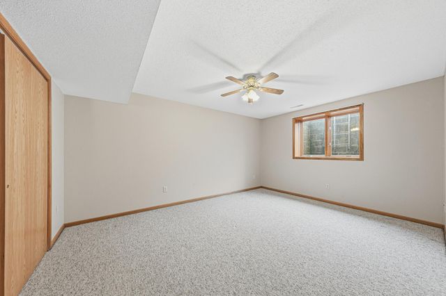 216 3rd Street NE, New Richland, MN 56072