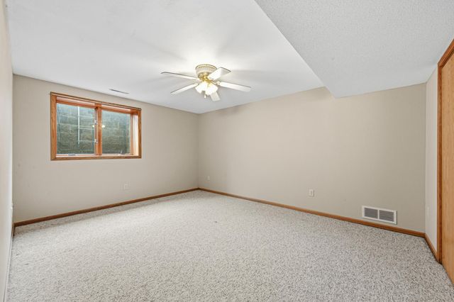 216 3rd Street NE, New Richland, MN 56072