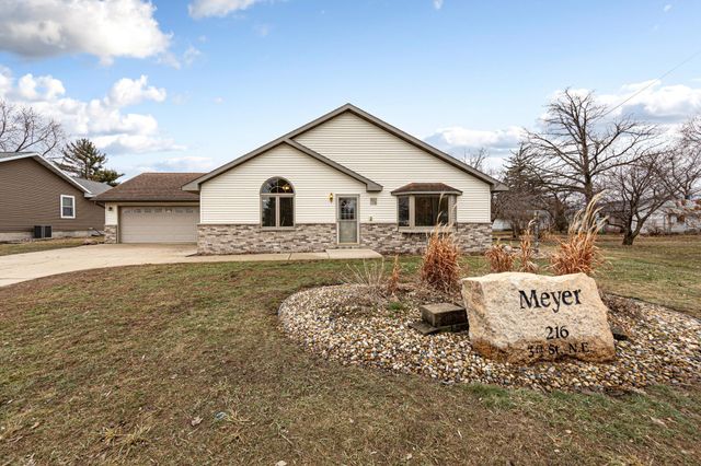 216 3rd Street NE, New Richland, MN 56072