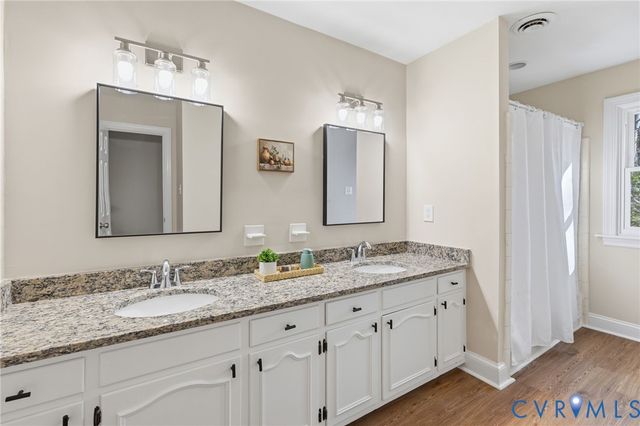 6024 Watch Harbour Rd, Midlothian, VA 23112