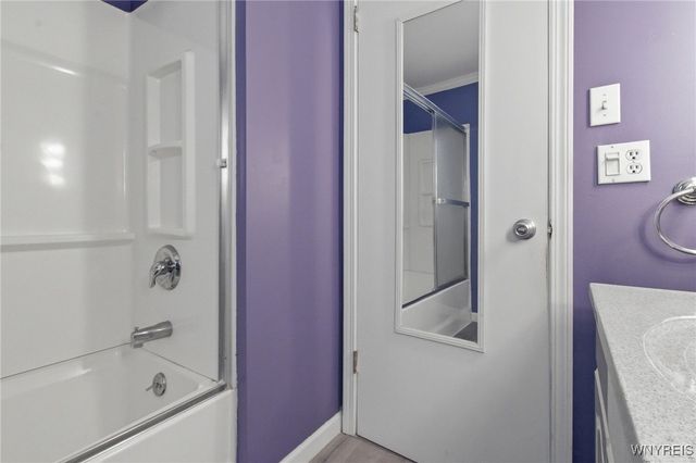 114 6th Avenue, Lancaster, NY 14086