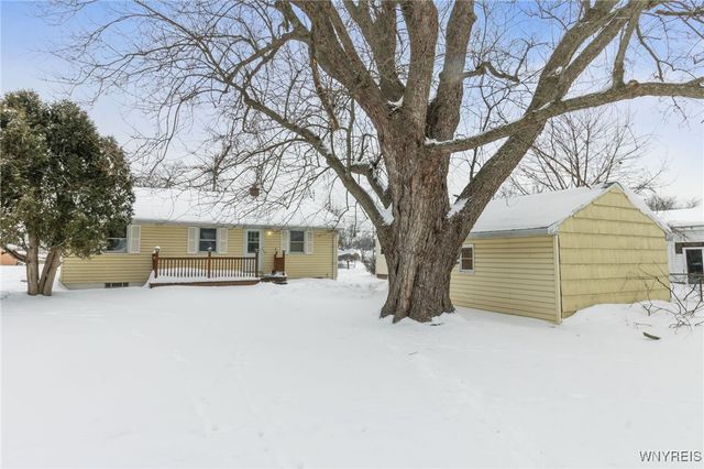 114 6th Avenue, Lancaster, NY 14086