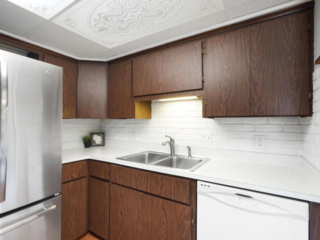 3666 S 25th STREET, Milwaukee, WI 53221