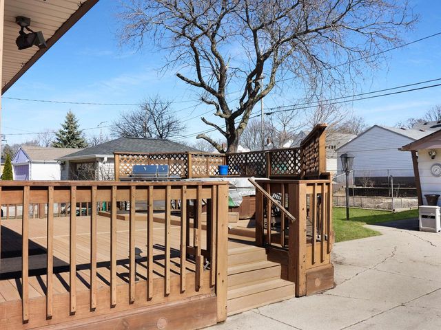 3666 S 25th STREET, Milwaukee, WI 53221