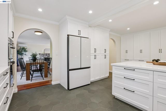 44 Lariat Ct, Walnut Creek, CA 94596