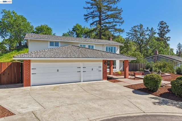 44 Lariat Ct, Walnut Creek, CA 94596