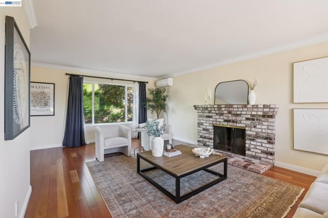 44 Lariat Ct, Walnut Creek, CA 94596