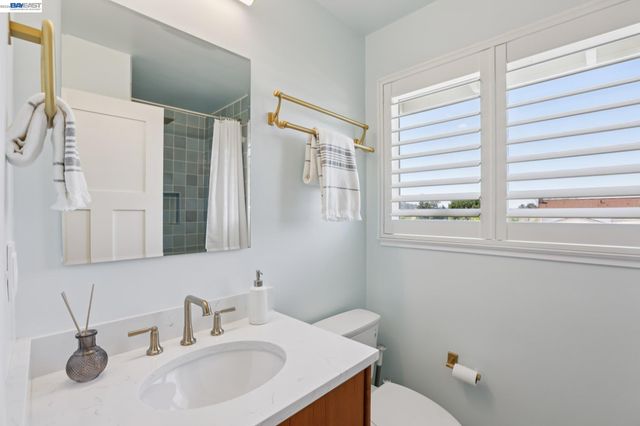 44 Lariat Ct, Walnut Creek, CA 94596