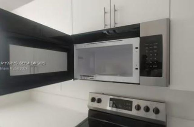 28600 SW 134th Ct, Homestead, FL 33033