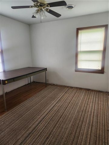 709 W South Street, Harrisonville, MO 64701