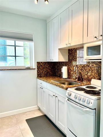 260 Euclid Ave 28, Miami Beach, FL 33139