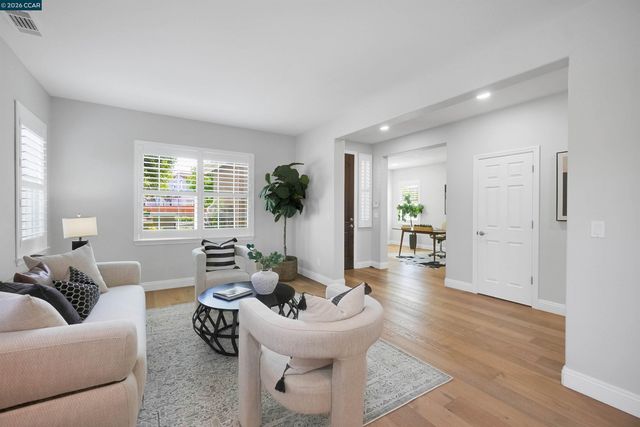 1518 Colchester St, Danville, CA 94506