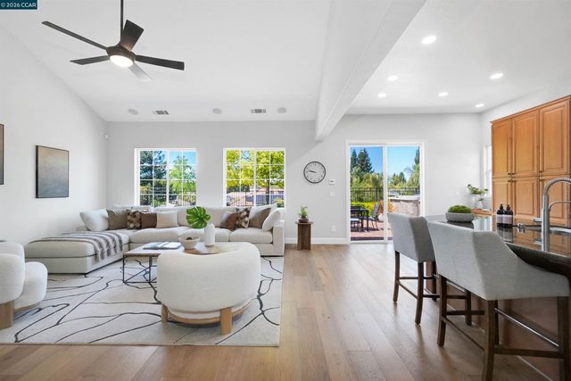 1518 Colchester St, Danville, CA 94506