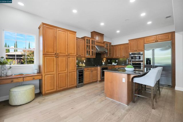 1518 Colchester St, Danville, CA 94506