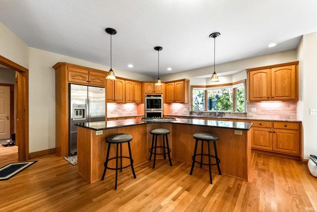 5510 Pine Oak Court, Fort Wayne, IN 46835