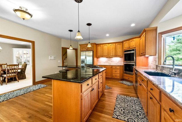 5510 Pine Oak Court, Fort Wayne, IN 46835