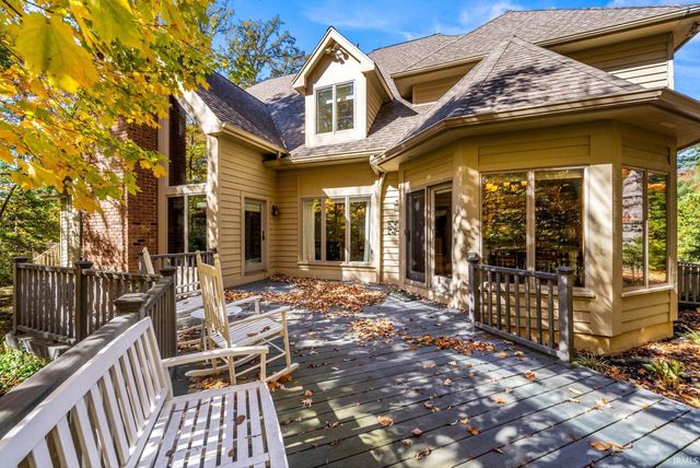 5510 Pine Oak Court, Fort Wayne, IN 46835