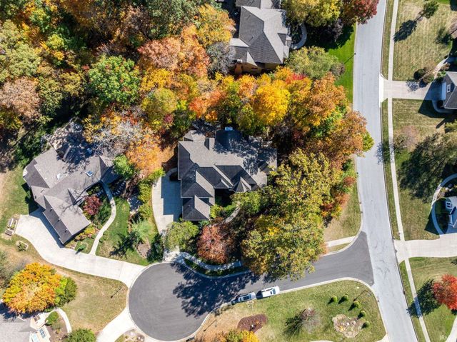 5510 Pine Oak Court, Fort Wayne, IN 46835