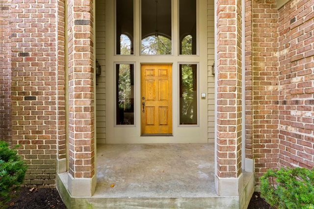 5510 Pine Oak Court, Fort Wayne, IN 46835