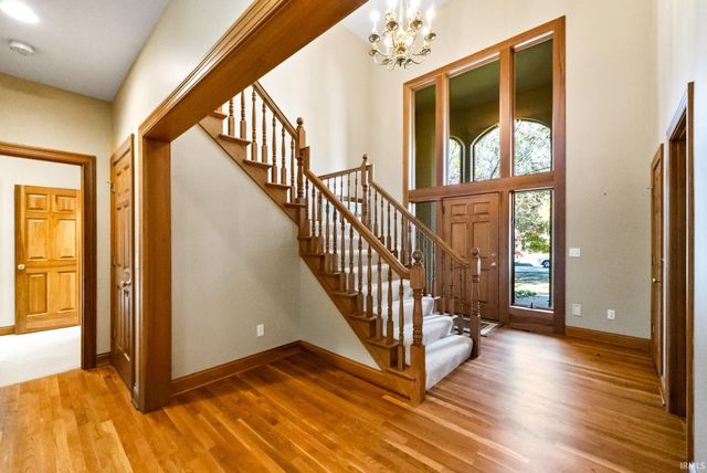 5510 Pine Oak Court, Fort Wayne, IN 46835