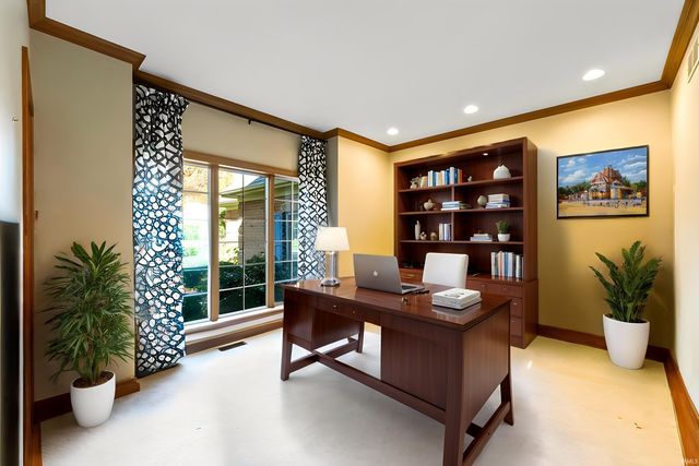 5510 Pine Oak Court, Fort Wayne, IN 46835