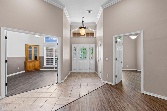 1733 S M Street, Rogers, AR 72756