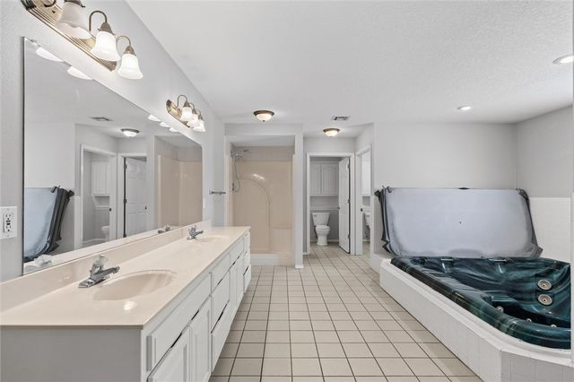 1733 S M Street, Rogers, AR 72756