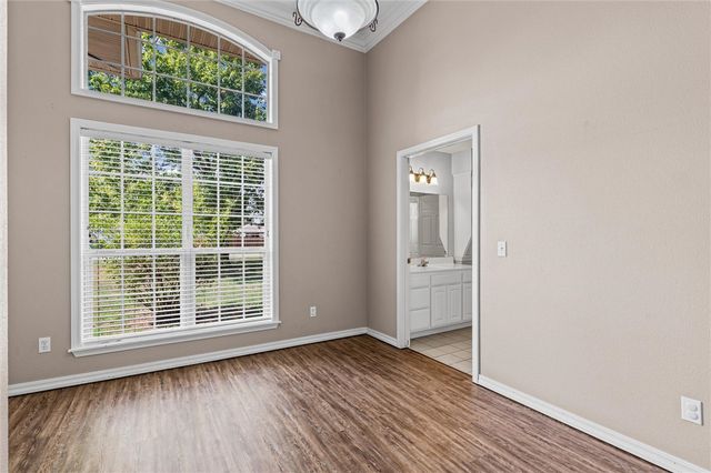 1733 S M Street, Rogers, AR 72756